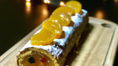 Bûche de Noël sans sucre à la confiture d'abricot