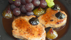 Escalopes de foie gras aux raisins