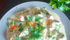 Poulet aux verdures d'été,à la crême de coco et coriandre