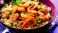 Quinoa à la noix de coco et crevettes aux curry