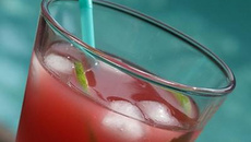 Pink Mojito, quand la goyave et la framboise rencontrent la menthe et le citron vert ...