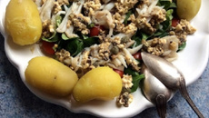 Ailes de raie en salade tiède