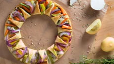 Couronne de légumes bio de printemps sans gluten
