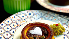 Moelleux au chocolat et pralines au cœur coulant de crème brûlée à la pistache