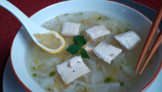 Soupe de poissons aux nouilles de riz