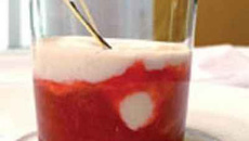 Soupe de fraises, glace de riz au lait