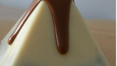 La pyramide au chocolat blanc