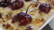 Clafoutis Roquefort Papillon, cerises et noix