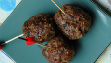 Boulettes de bœuf aux épices et aux herbes