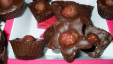 Chocolat noir et noisettes
