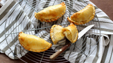 Petits chaussons fromage et pomme