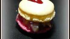 Macarons cranberries, chocolat blanc, soupçon coco