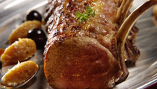 Carré de veau au chutney de pommes Antarès