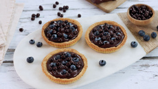 Tartelettes aux myrtilles et chocolat