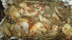 Papillote de poulet aux haricots verts et pommes de terre