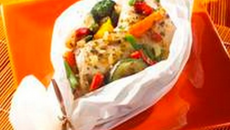 Cuisses de poulet à l'estragon et légumes en papillote