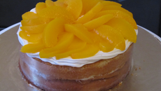 Délice aux pêches, mascarpone et fromage blanc