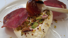Burrata, pistaches, coppa, miel de callune