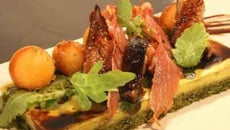 Carré de salade en tarte d'été