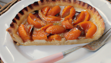 Tarte amandine aux abricots classique