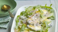 Carpaccio de pommes, chèvre cendré et miel de Châtaignier