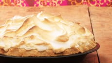 Tarte à la rhubarbe meringuée