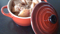 Porc aux pommes et aux prunes