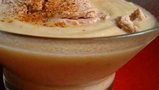Crème de chou-fleur chaude aux copeaux de foie gras