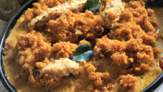 Crumble de dinde au curry et lait de coco