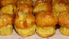 Cannelés au gruyère, aux lardons et au comté