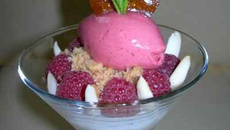 Figues et framboises en transparence