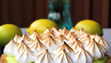 Tarte au citron, à la lime et meringuée
