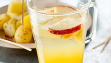 Sangria d'hiver et ses papas Bravas