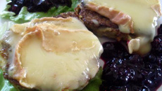 Pain d'épices perdu à l'Epoisses et compotée de cassis