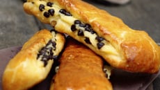Brioches Suisse à la crème pâtissière et aux pépites de chocolat