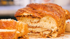 Brioche babka aux noisettes