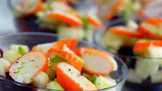 Salade fraîcheur betterave, pomme granny et mini bâtonnets Petits Coraya