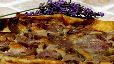 Clafoutis aux figues et à la lavande