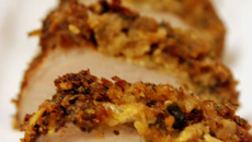 Filet mignon de porc en croûte d'herbes