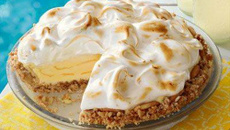 Lemon meringue ice-cream pie