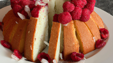 Charlotte framboises / coco & cardamome