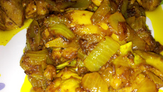 Poulet au curry et aux oignons