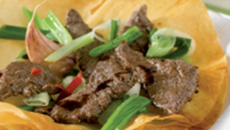 Poêlée minute de viande chevaline « à la Sardegna »