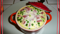 Clafoutis de petits pois, jambon et Boursin