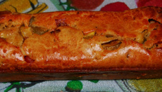 Cake figues, jambon de parme croustillant, échalotes confites