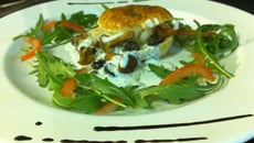 Croustade aux girolles et aux escargots