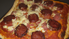 Pizza Maison à la saucisse