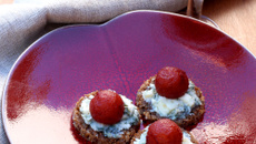 Tapas Roquefort et poire pochée au porto