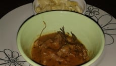 Bœuf à la sauce arachide