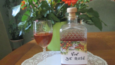 Vin de pétales de roses